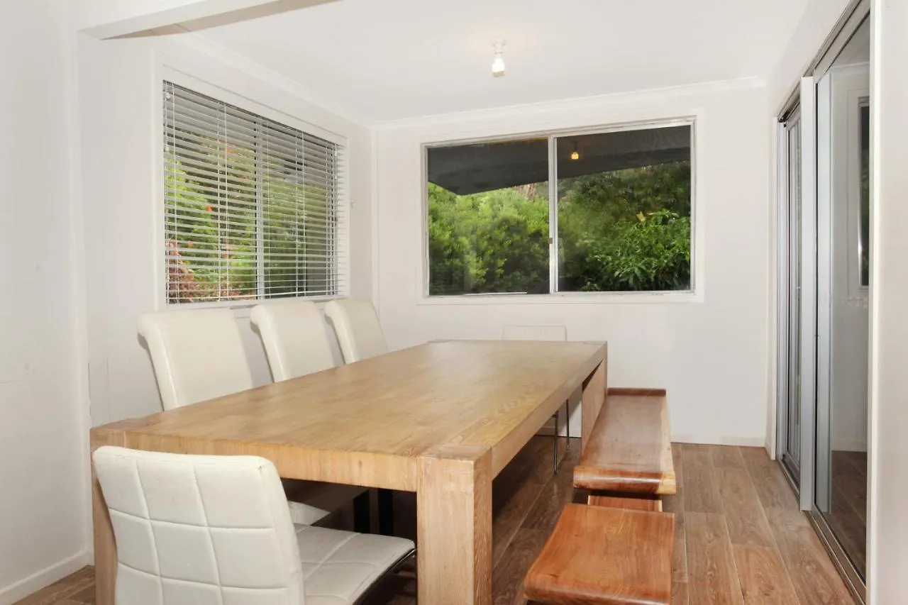 Semesterbostad 20 Scrub Road, Coolum Beach - Pet Friendly, Linen Included Villa